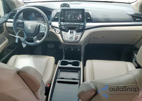 2023 Honda Odyssey Touring z USA, uszkodzony, nr VIN 5FNRL6H86PB037111